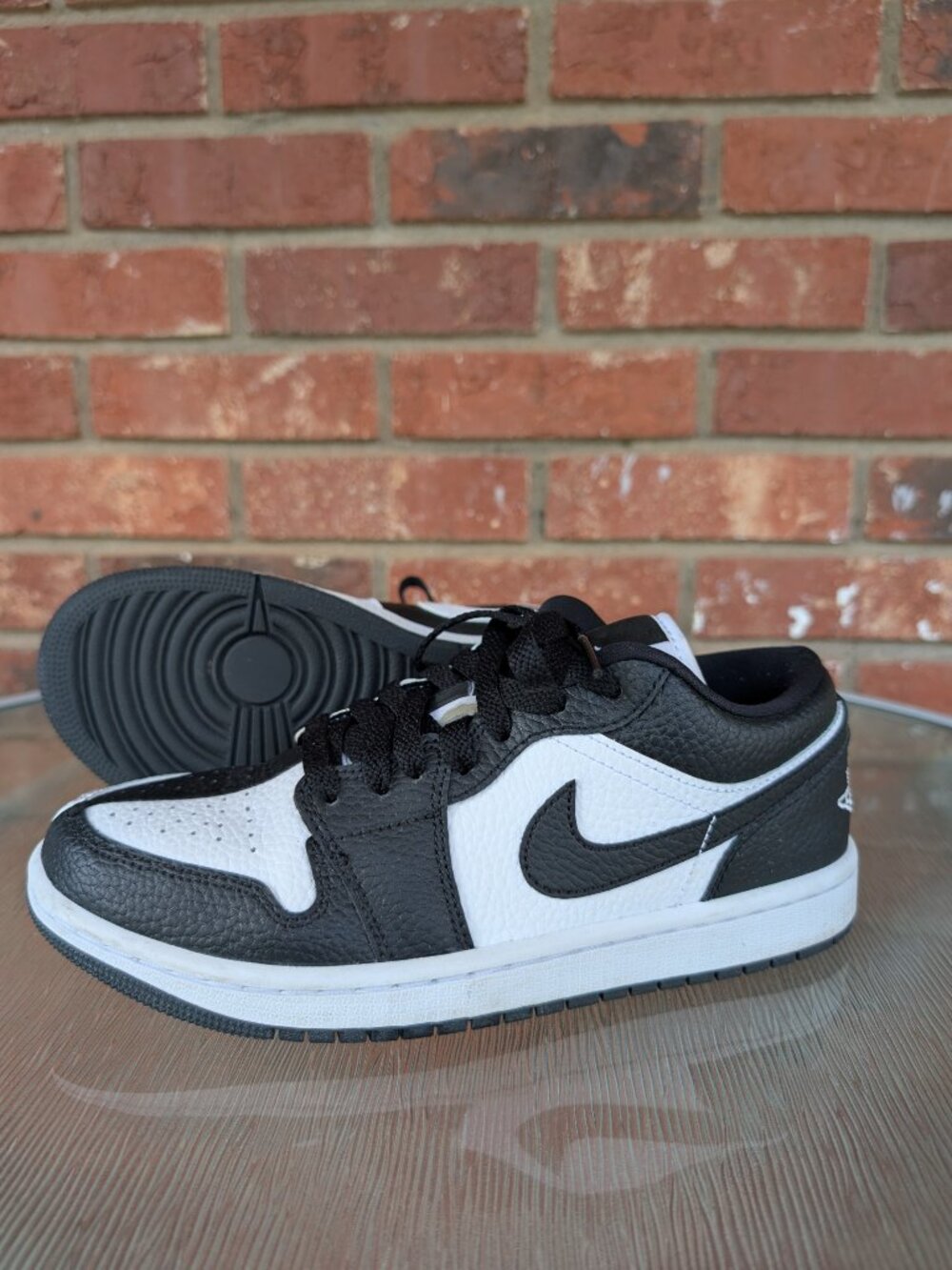 Women's Nike Air Jordan Low SE Leather Shoes Size 7